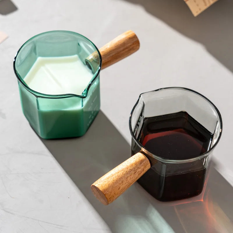 YWDL 120ml Glass Espresso Measuring Cup with Wood Handle Hexagon Milk Jug Coffee Supplies Sauce Cup Serving Pitcher Quake