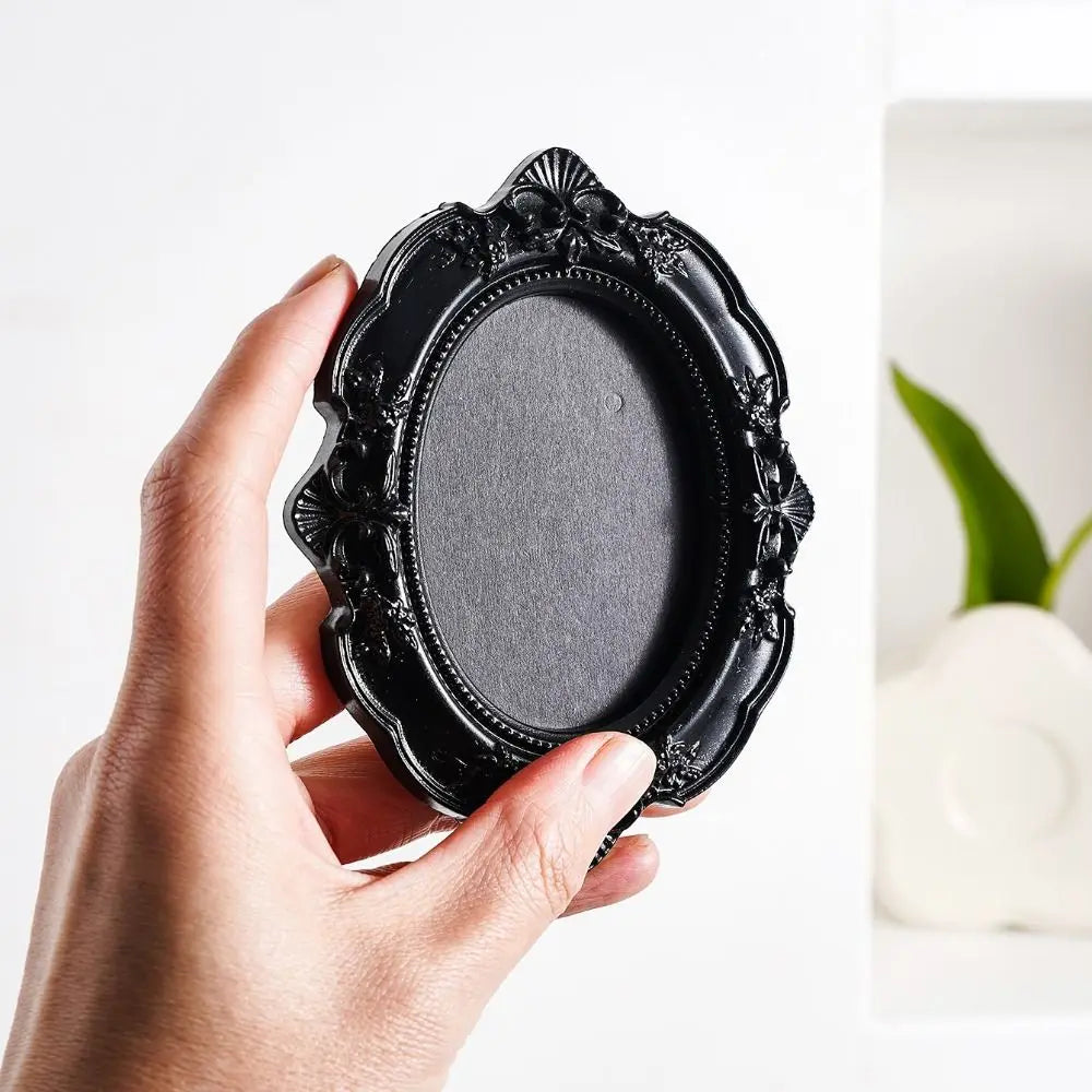 Hanging Mini Photo Frames Photographic Props Wall Space DIY Vintage Picture Frame Resin Baroque Ornate Decorative Frames Quake