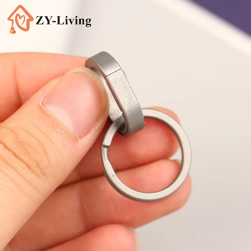 1PCS Titanium Alloy Mini Key Ring Connection Buckle Universal Joint Auxiliary Ring Connection Bayonet Ring Quake
