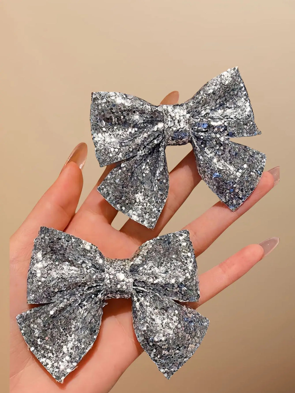 2pcs Gold Silver Bow Hair Side Clips Fashion Sweet Duckbill Clips Hair Styling Accessories Suitable for Women Girls Daily Wear Quake shiny sliver