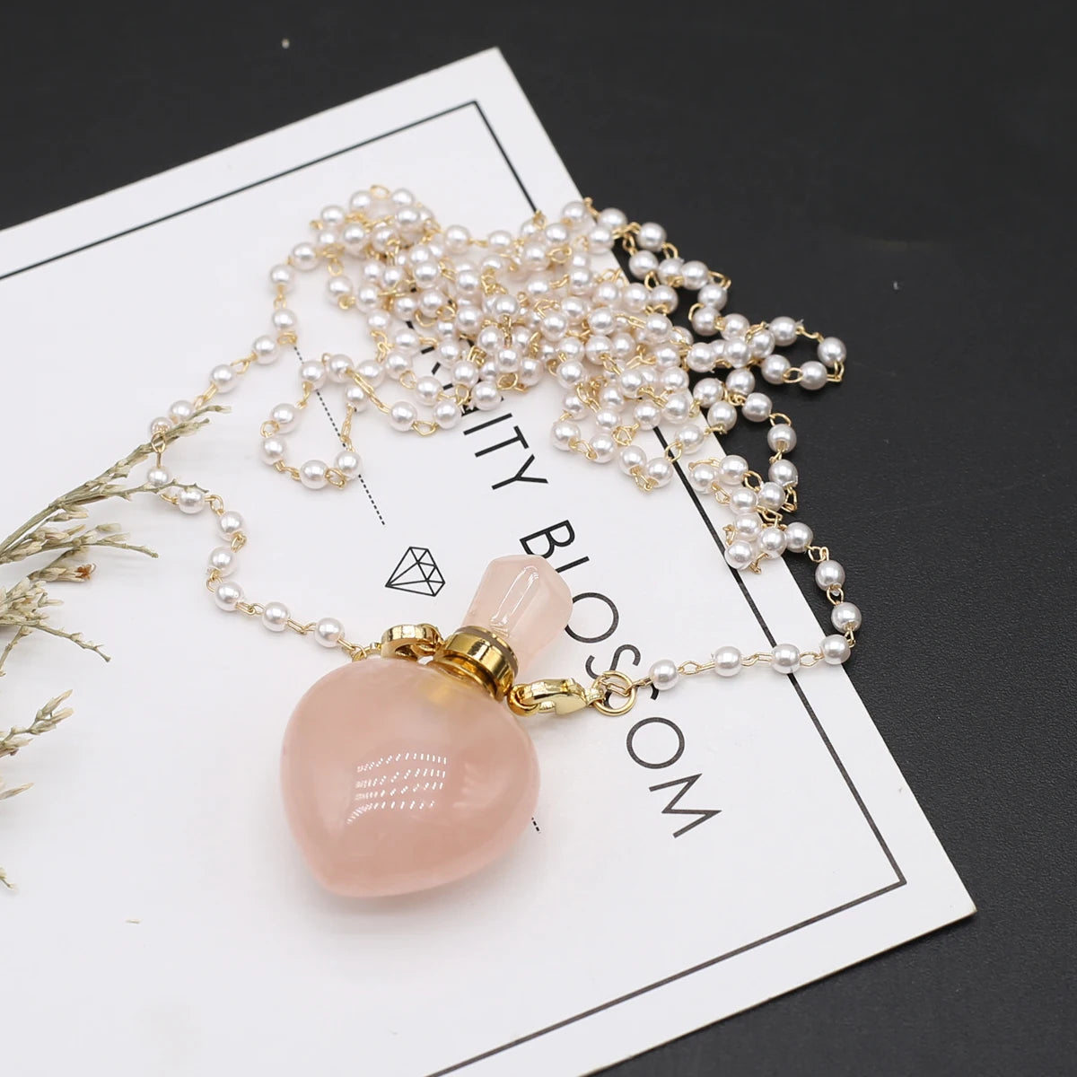 Perfume Bottle Necklace Natural Stone Rose Quartz Perfume Bottle Pendant For Women Christmas Halloween Gift Chain 80cm Quake