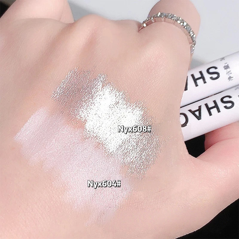 Lying Silkworm Pen Matte Pearlescent Fine Monochrome Brightening Highlight with Flash Eye Shadow Pen Glitter outline Contouring Quake