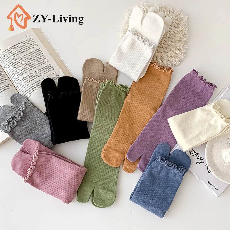 1Pair New High Quality Combed Cotton Split Toe Socks Unisex Simple Comfortable Two-Toed Socks Harajuku Men Women's Tabi Socks Quake