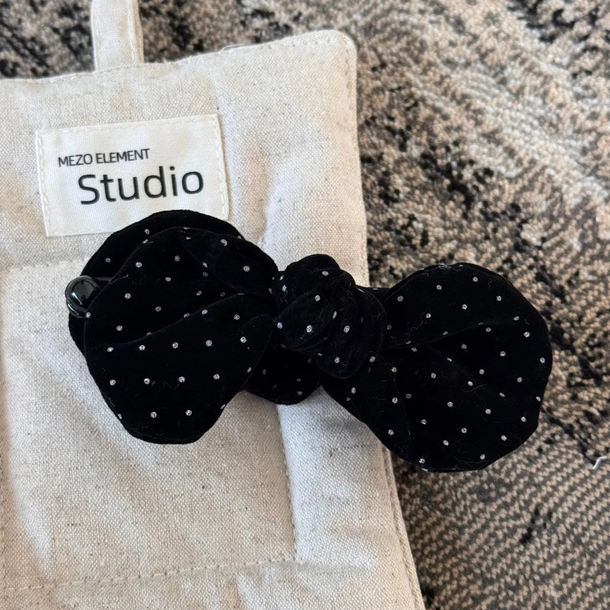 Velvet Polka Dot Bow Hair Clip Elegant Temperament Starry Sky Hair Clip Autumn and Winter Banana Clip Hair Styling Accessories Quake black