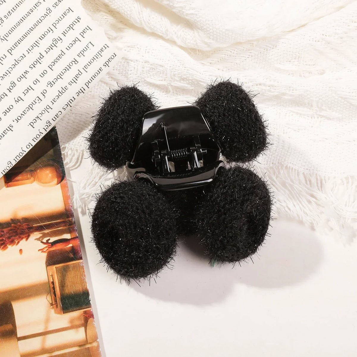 Autumn Winter Solid Color Wool Knitted Hair Claw Korean Fashion Sweet Ponytail Clip Handmade Female Hair Clip Hair Accessories Quake ys black
