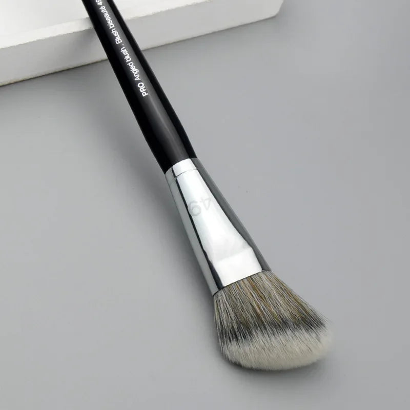 SEP #49 Contouring Brush Silhouette Mandible Line Brush Bevel Angle Cheekbone Blush Sculpture Makeup Brush Beauty Tools Quake