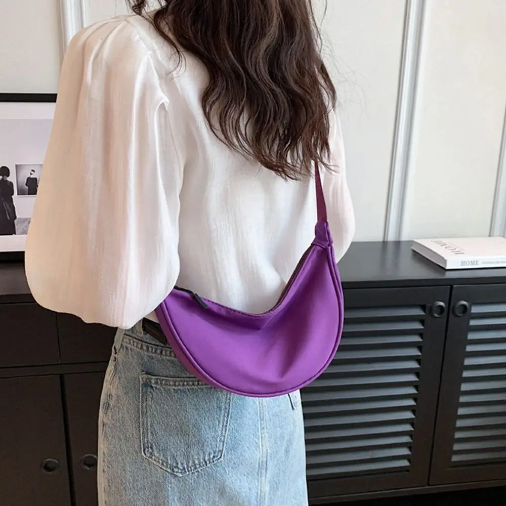 Nylon Crossbody Bag For Women Fashion Portable Casual Hobos Sport Chest Pouch Underarm Bags Students Dumpling Shape Shoulder Bag Quake