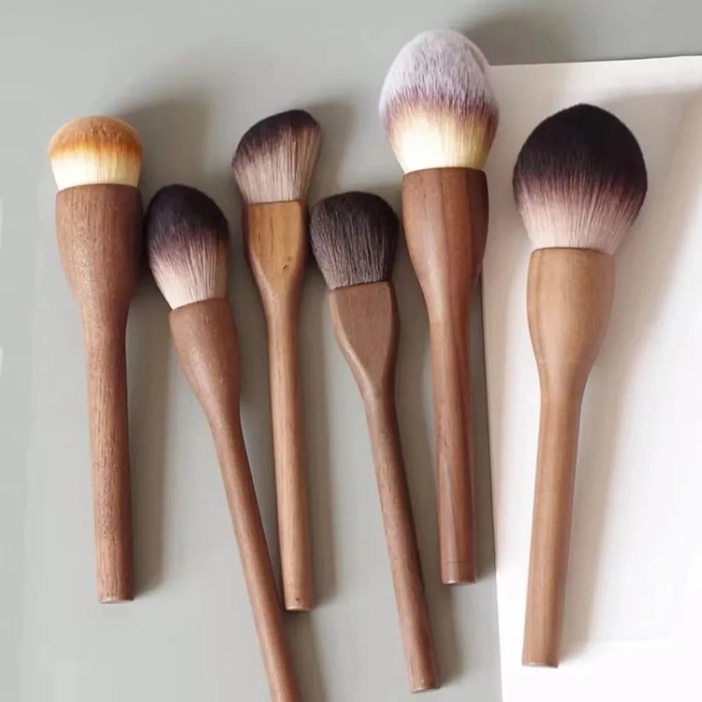 New Makeup Brush Handle Makeup Brush Super Soft Make Up Tool Blush Brush Retro High Quality Walnut Loose Brush Blush Brush Quake