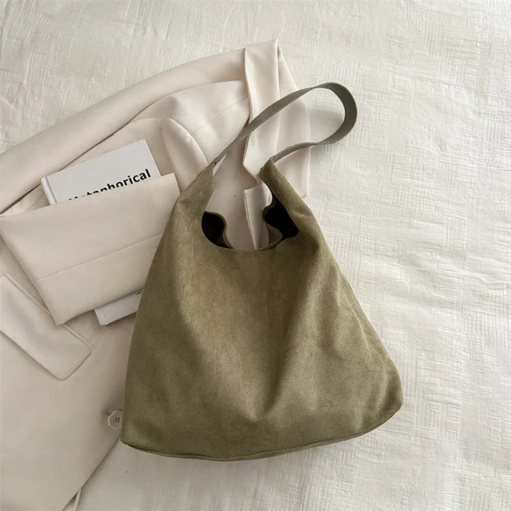 New Autumn and Winter Vintage Women's Bag Large Capacity Fashion Suede Shoulder Bag Simple Solid Color Versatile Bucket Bag Quake Green