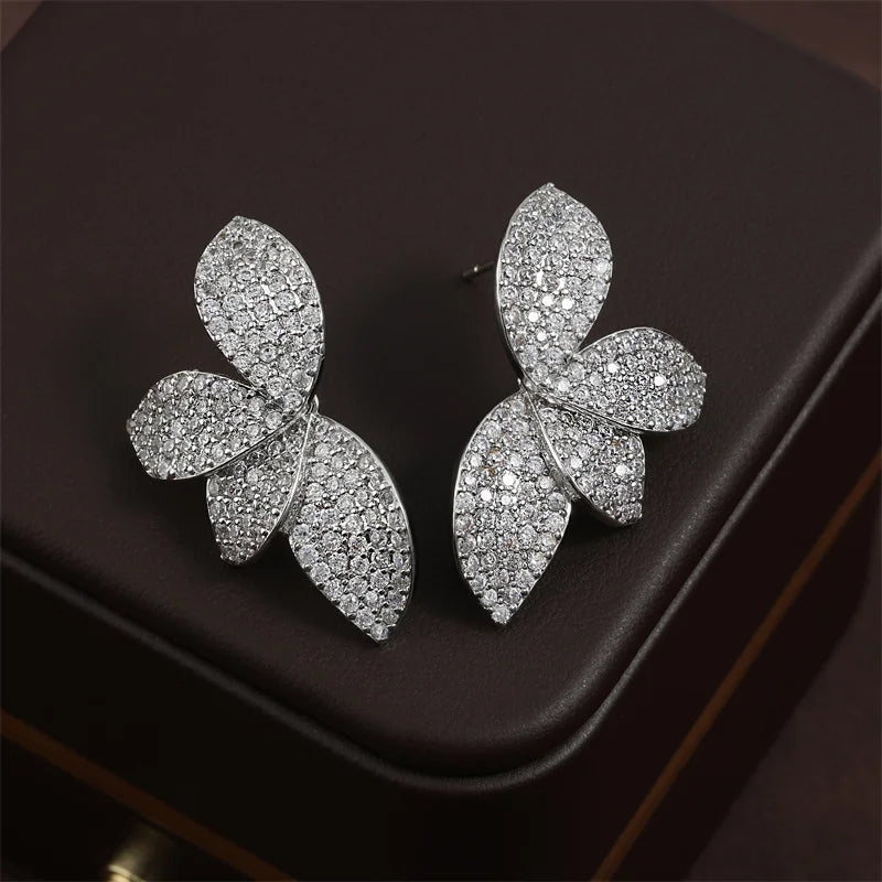 ZAKOL Luxury Full Shiny Micro Zircon Leaf Earrings&Necklace Set AAA CZ Symmetric Wedding Party Jewelry for Women Quake Silver Color Earring