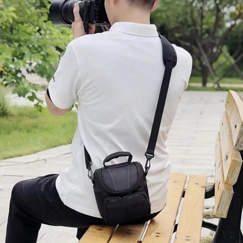 Lightweight Nylon DSLR Camera Bag Sponge Cushion Shockproof Design K1KF Quake