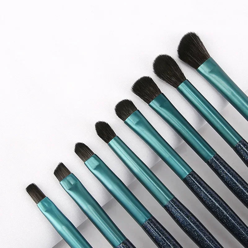 8Pcs/Lot Makeup Brushes Eyebrow Lip Blusher Shadow Eyeshadow Cosmetic Eye Part Professional Makeup Brush Set Quake