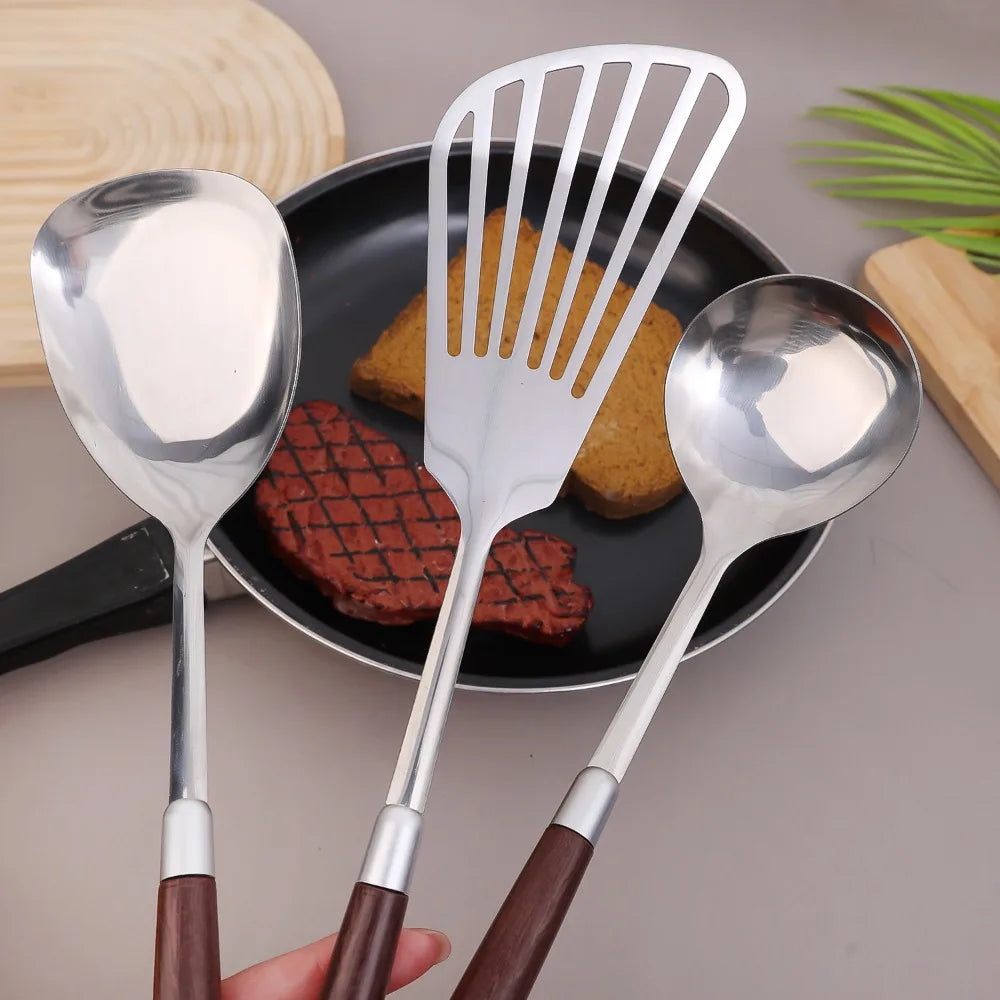 Stainless Steel Wood Handle Shovel Fried Fish Spatulas Steak Shovel Household Spoon Anti-hot Soup Spoon Kitchen Cooking Utensils Quake
