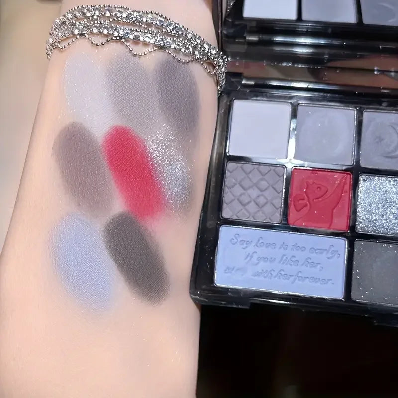 Dark Retro Eyeshadow Palette, Rich Color Wild rose Eyeshadow, Matte Pearl Gothic Black and Red Contrast Smoky Eyeshadow Palette Quake