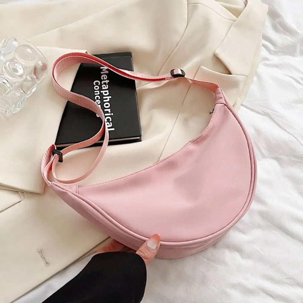 Nylon Crossbody Bag For Women Fashion Portable Casual Hobos Sport Chest Pouch Underarm Bags Students Dumpling Shape Shoulder Bag Quake