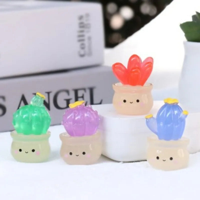 6/1Pcs Luminous Mini Cactus Figurines Cute Resin Succulents Plant Car Ornaments Toys Glowing Microlandscape Garden Decoration Quake